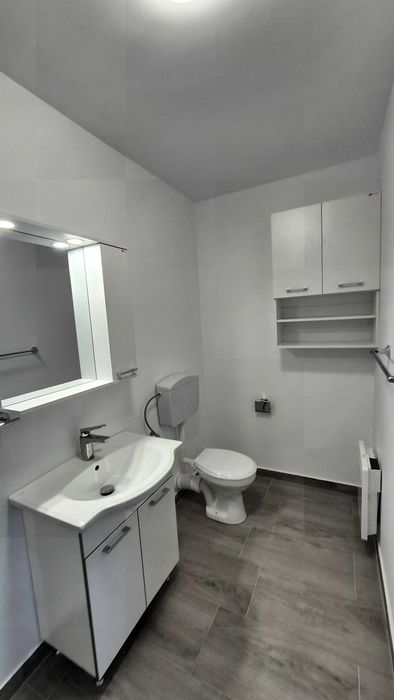 Inchiriez apartament Hașdeu, 2 dormitoare plus living nou renovat.