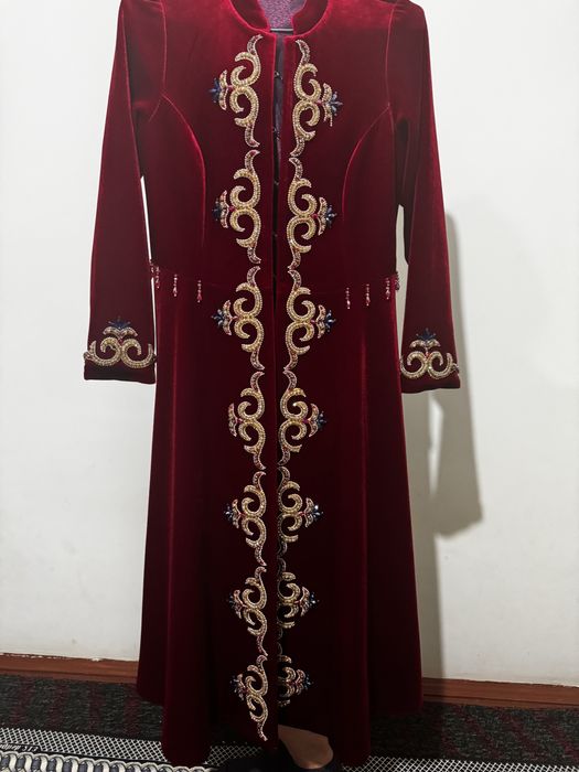 Қазақша нақыштағы ұлттық бешпен