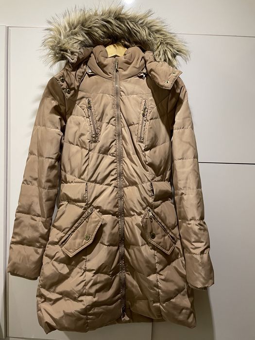 Дамско бежаво дълго зимно яке Stradivarius S