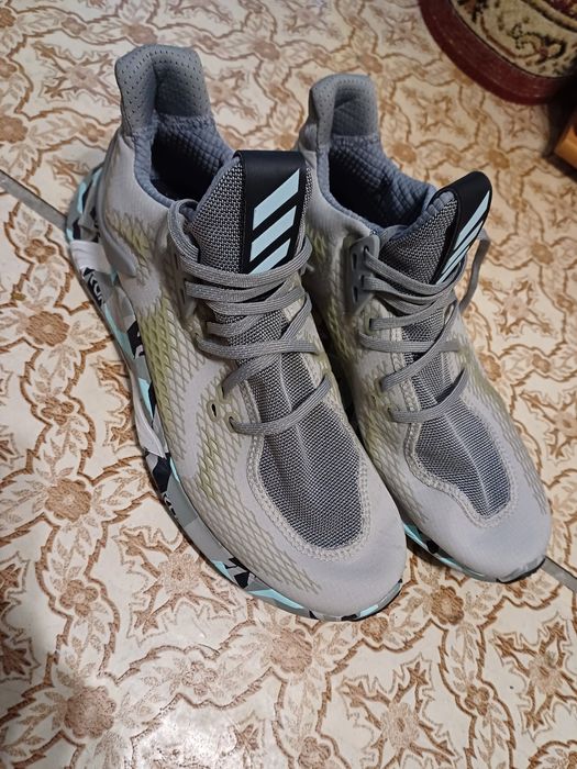 Încălțăminte sport adidas