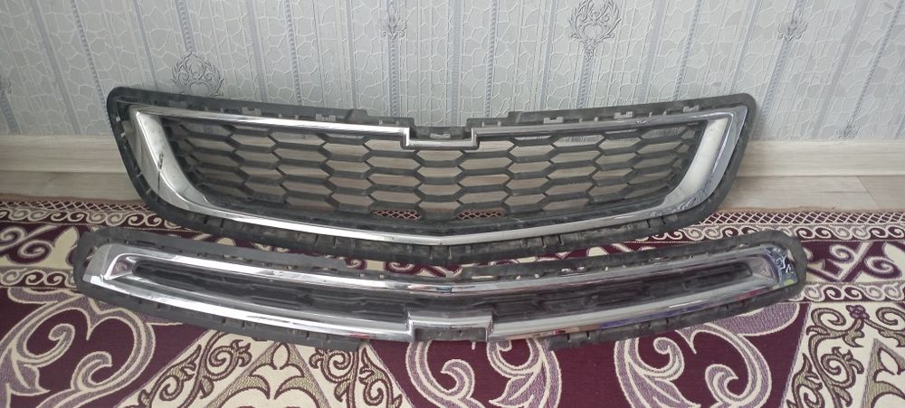 Решетка радиатор радной