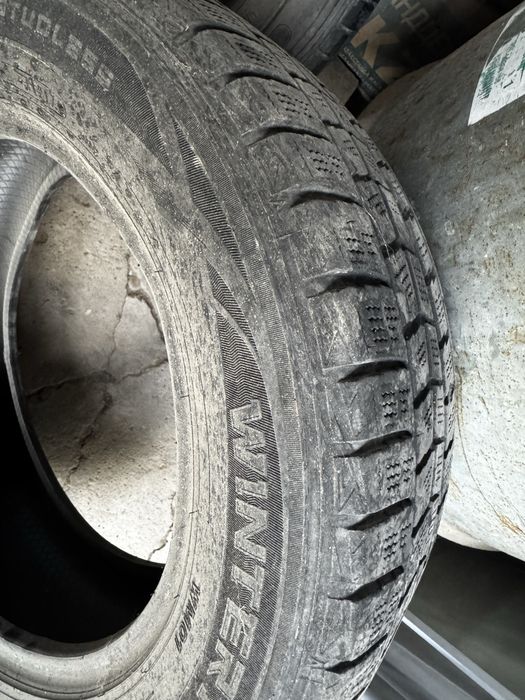Продам шины зимние