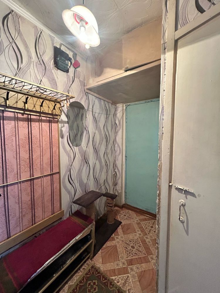Продам двух комнатную