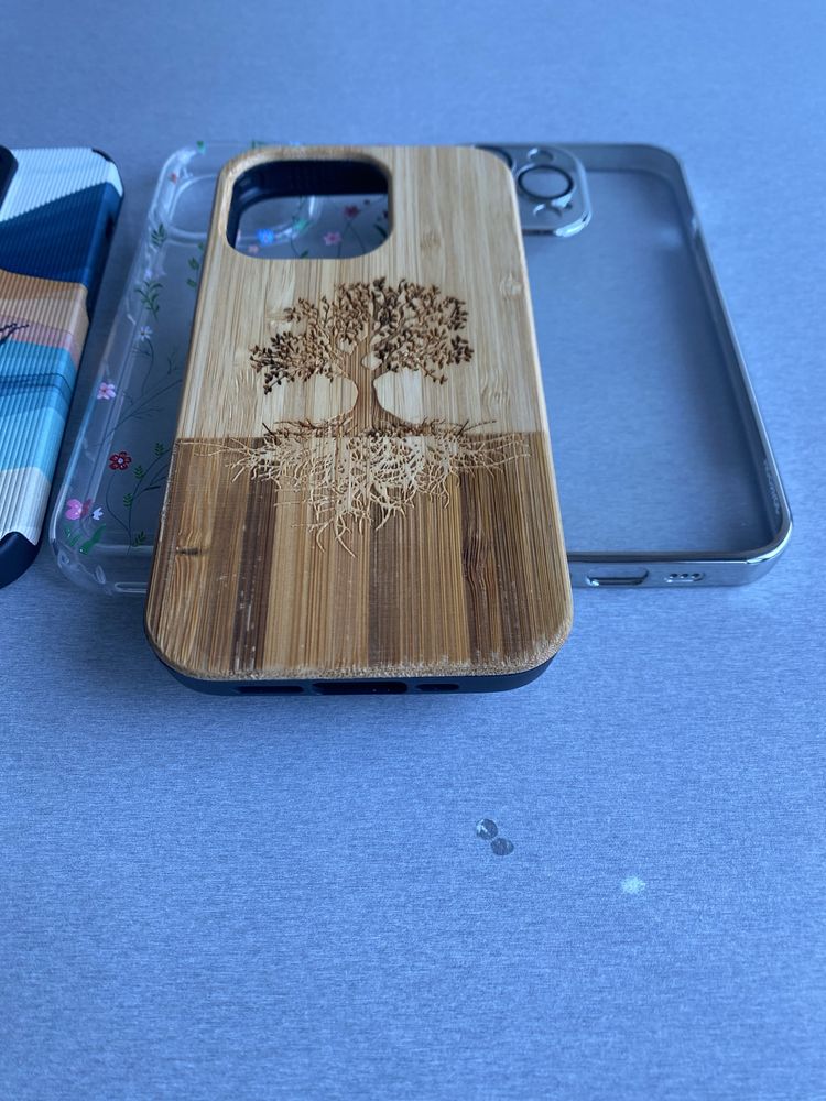Кейс iphone 13 pro.