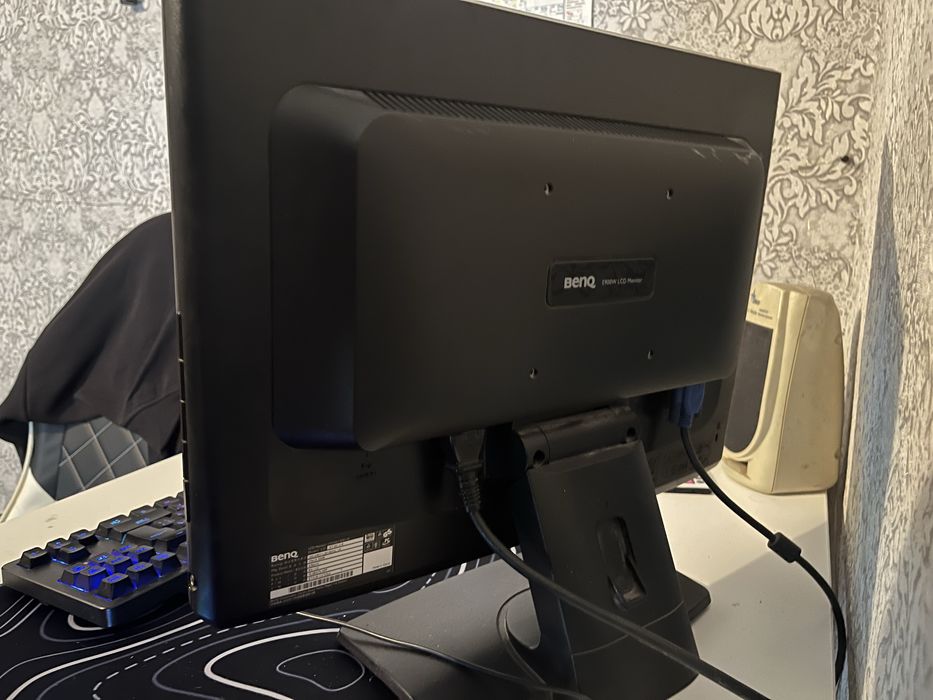 Монитор BENQ E900W