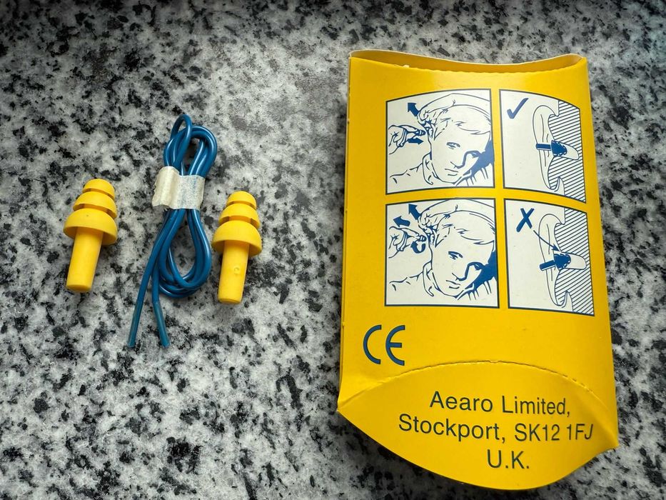 Antifoane interne 3M Ear Ultrafit cu snur de legatura