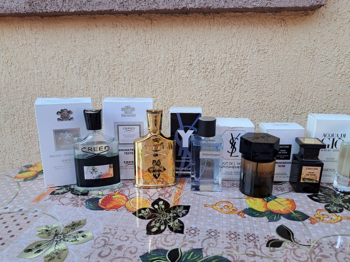 Parfumuri de vânzare