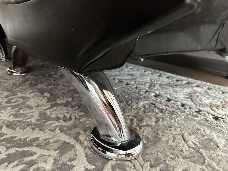 Новый офисный диван