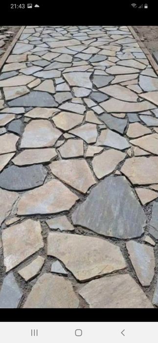 piatră de munte naturală motăm si. trasport  la.cele.mai.mici.