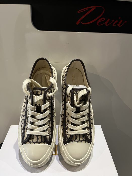 Дамски кецове Guess номер 36