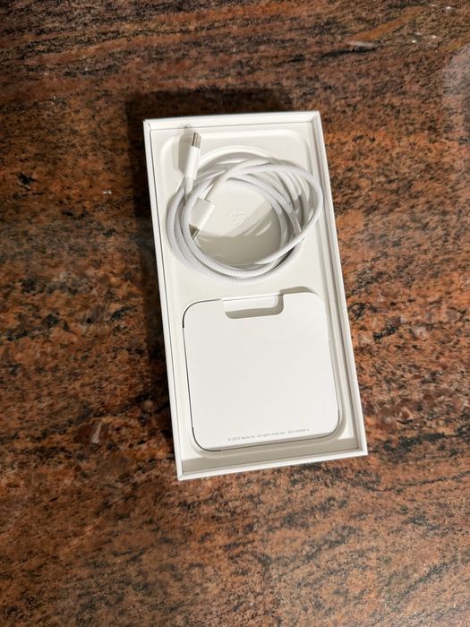 Vand Iphone 15 Pro Max