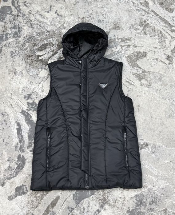 Черен елек Prada