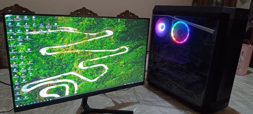 Kompyuter 3 d max va kuchli oʻyinlar uchun