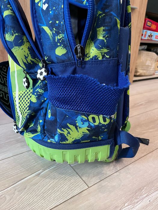 Ученическа раница на колела