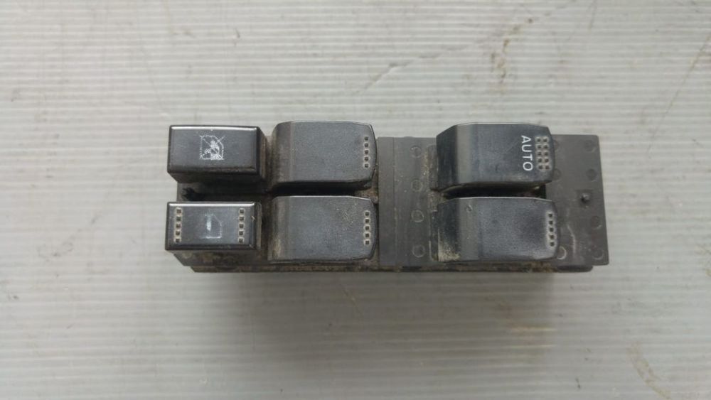 Butoane geamuri electrice usa stanga fata fiat sedici 64j20