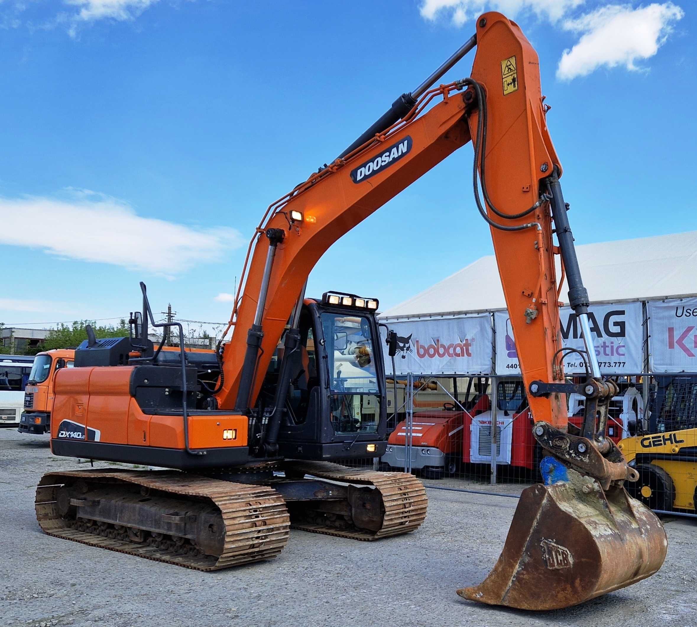 Excavator Doosan DX140