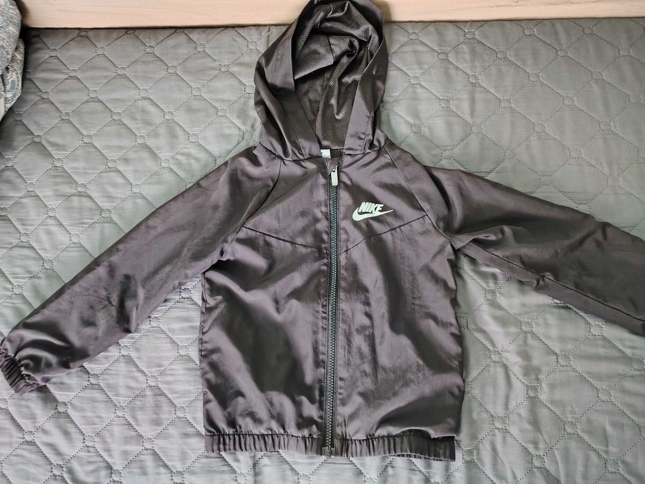 Ветровка на Найк