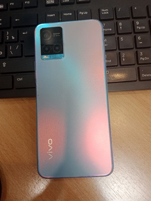 Продам телефон Vivo Y33s