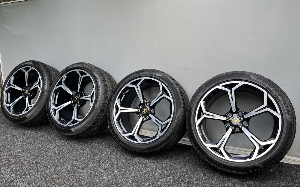 Jante originale LAMBORGHINI URUS 22” roti 4ML601025P