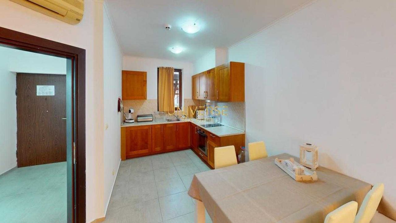 Продава се Двустаен апартамент в с. Кошарица, Област Бургас - 67 кв.м за 1000 €/кв.м - Снимка #3