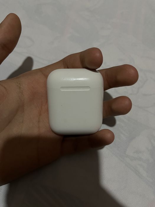 AirPods 2 кейс оригинал