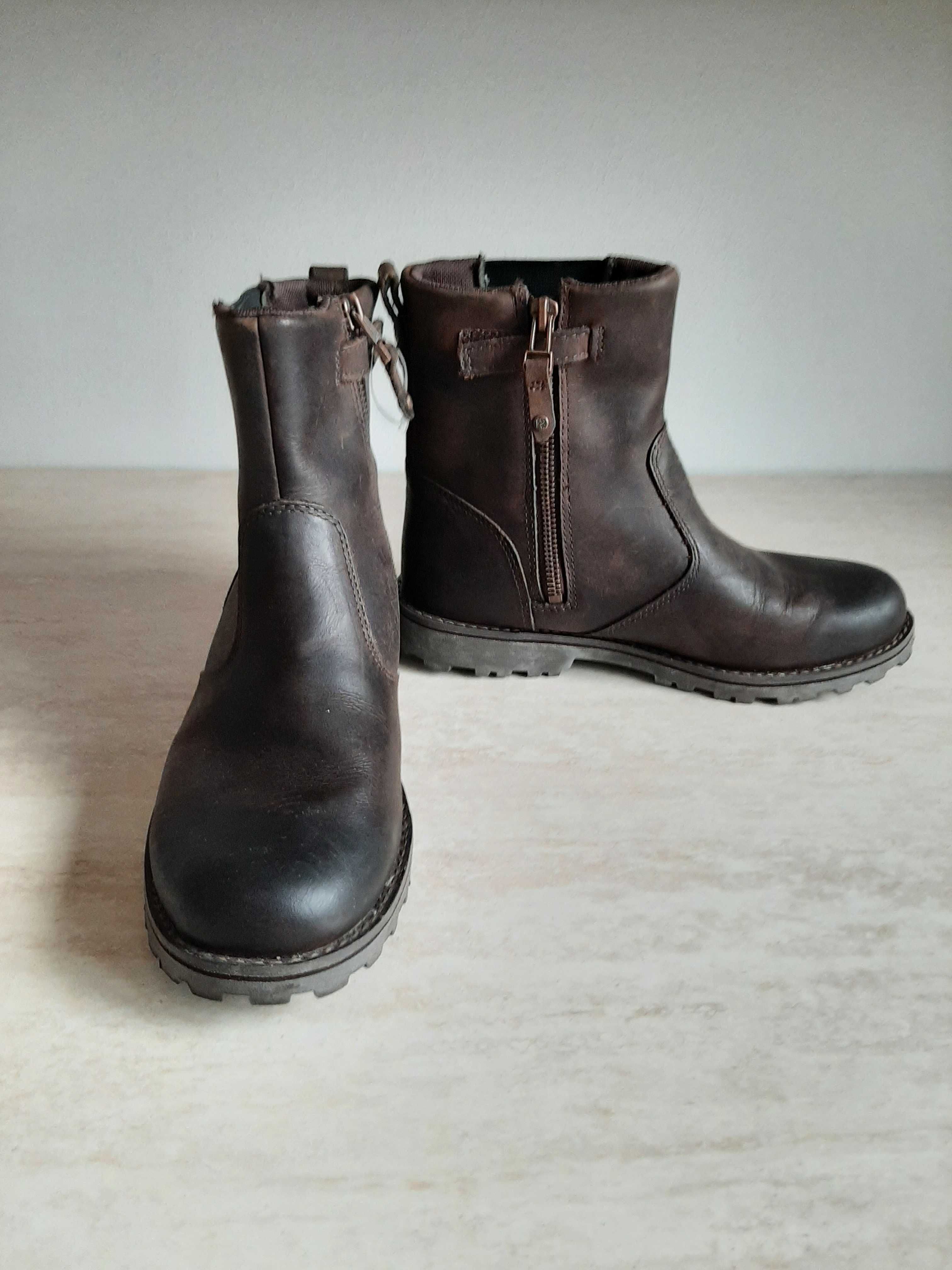 Vand ghete dama/copii Marca Timberland noi