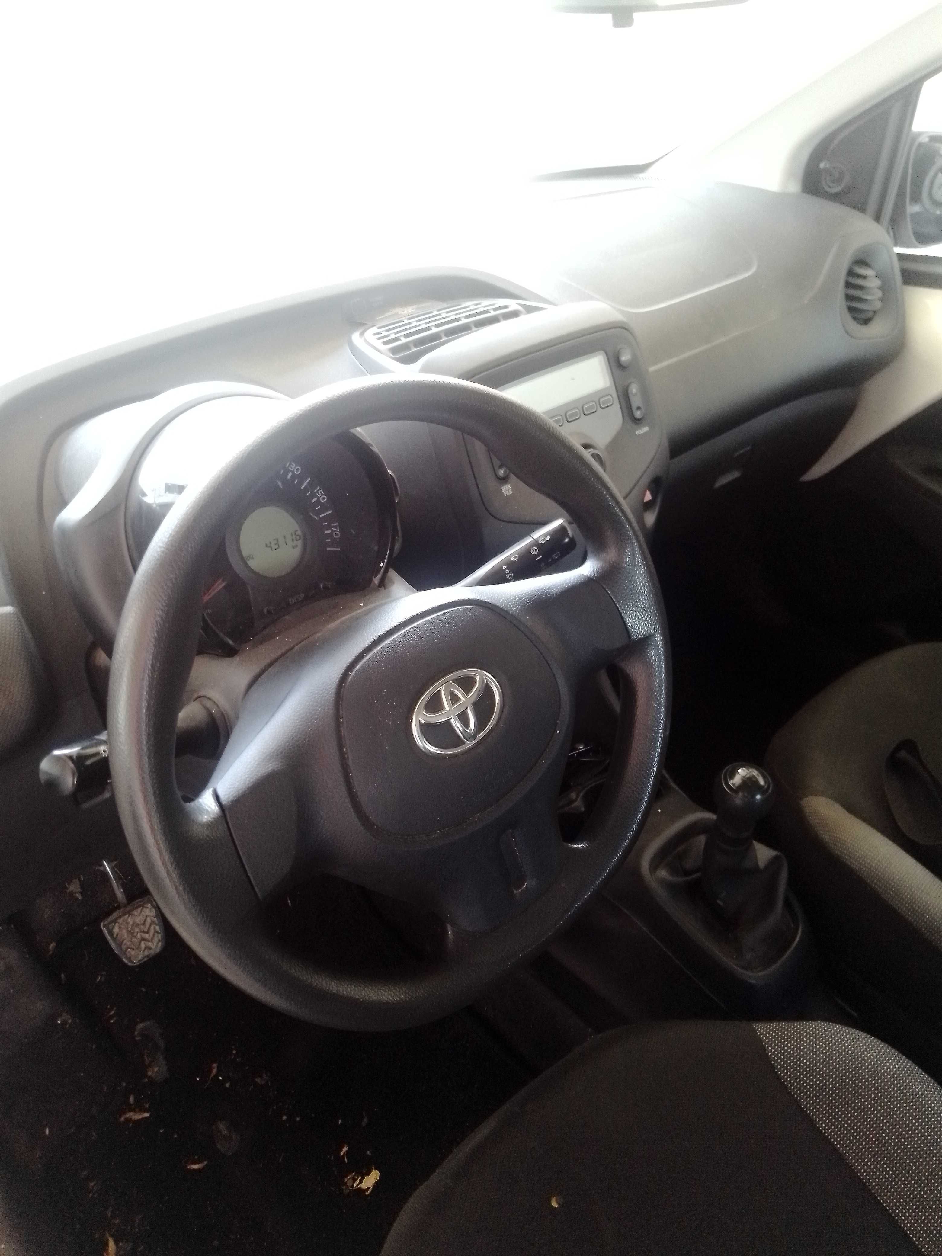 Toyota Aygo 1.0 първи собственик на  43000 км