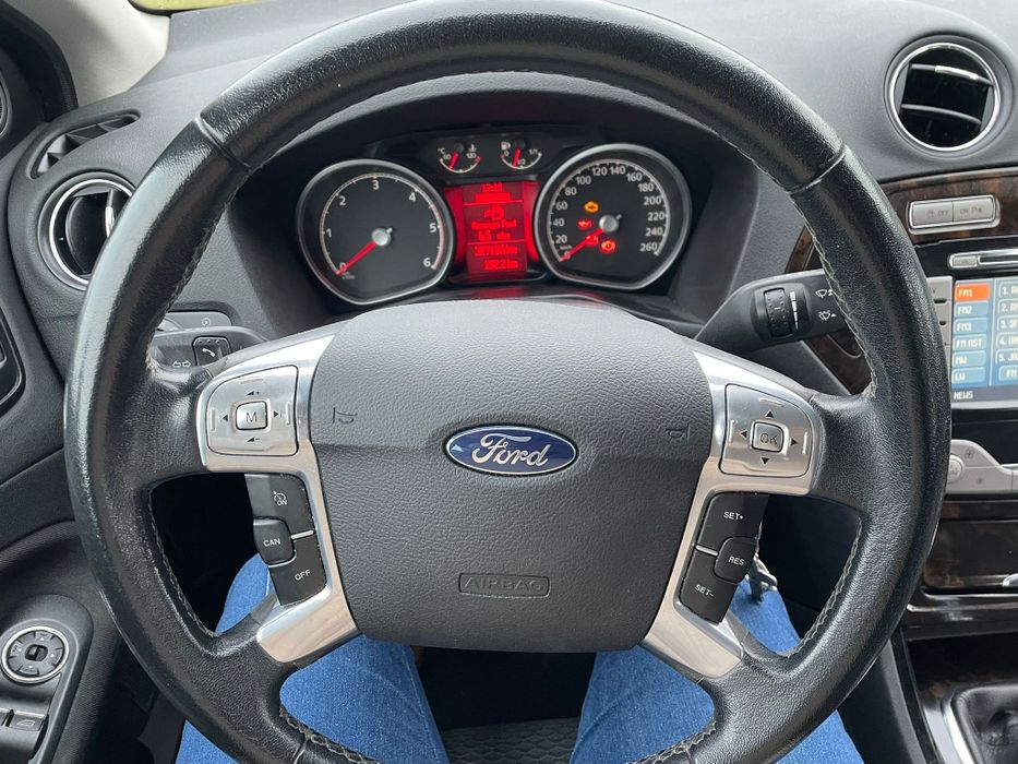 Ford mondeo  mk4 2009