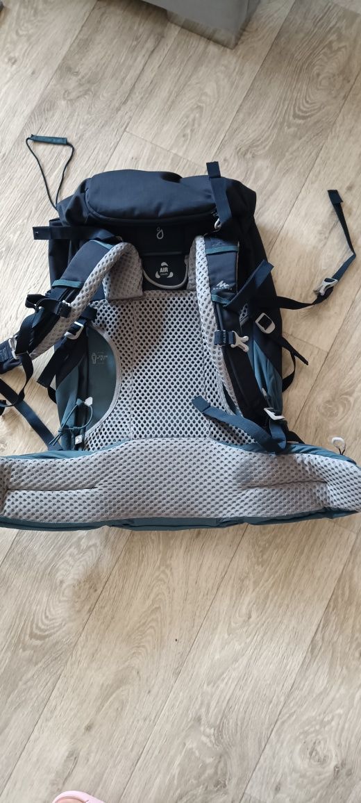 Vand rucsac drumetie Queciua 30 l