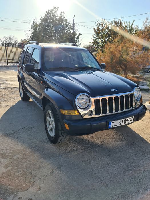Jeep Cherokee an fabricație 2006
