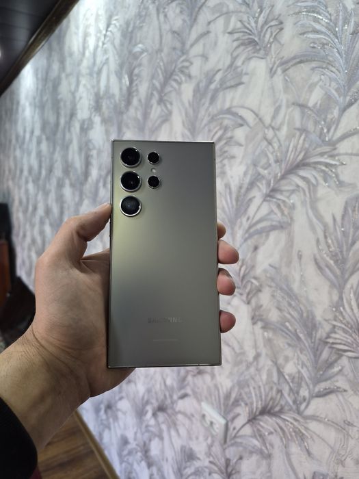 Srochno Samsung S24 Ultra 2sim 12/256g sotiladi