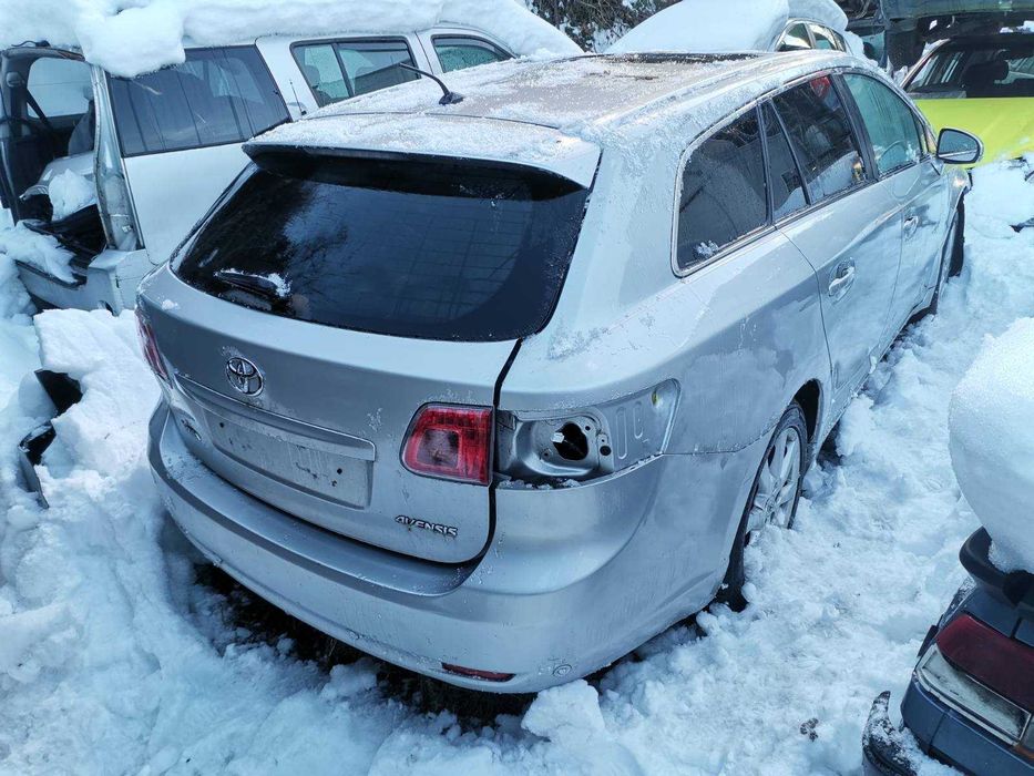 Toyota Avensis T27 2.2 D-CAT 150 / Тойота Авенсис 2011 Година на части