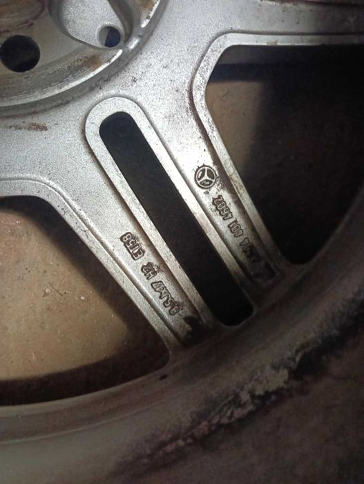 Продават се джанти Мерцедес