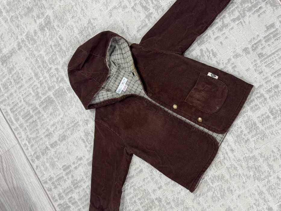 Продам детскую теплую ветровку 2000 тг