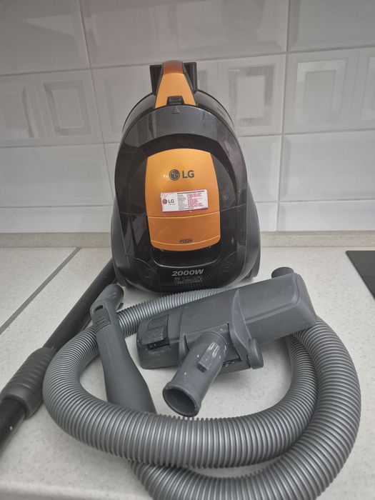 Срочно продам пылесос LG