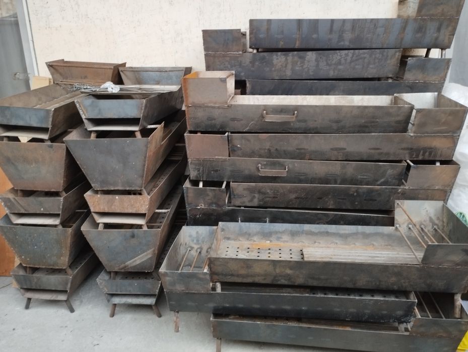 Мангал новый разного размера, толщины