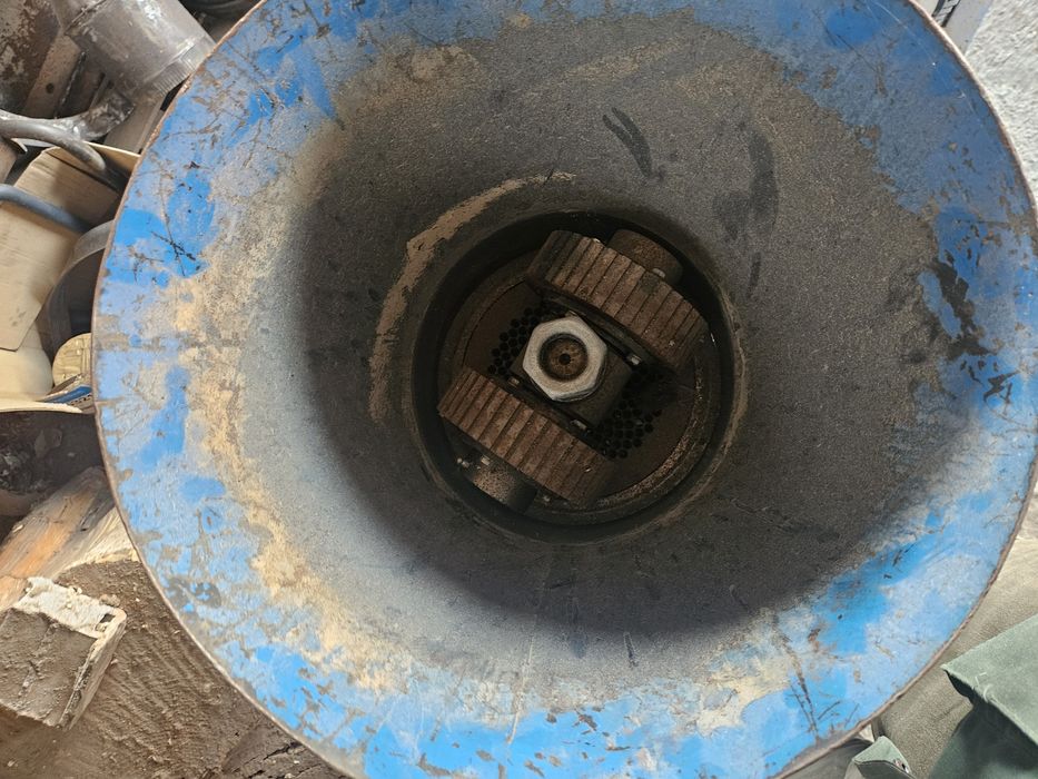 Presa de peleți din rumeguș 11 kw cu reductor