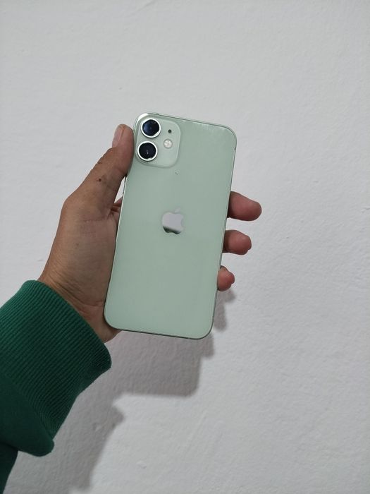 Айфон 12 мини телефон