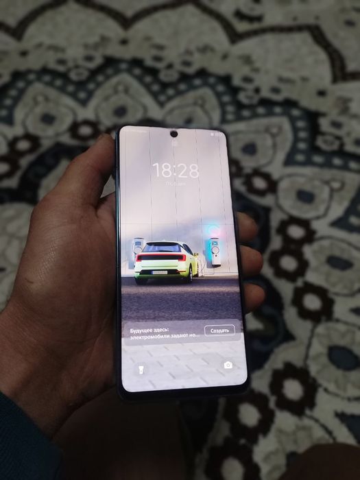 Tecno comon 19pro srochna sotiladi 
Xotirasi 8/128
Holati oʻrta (orqa