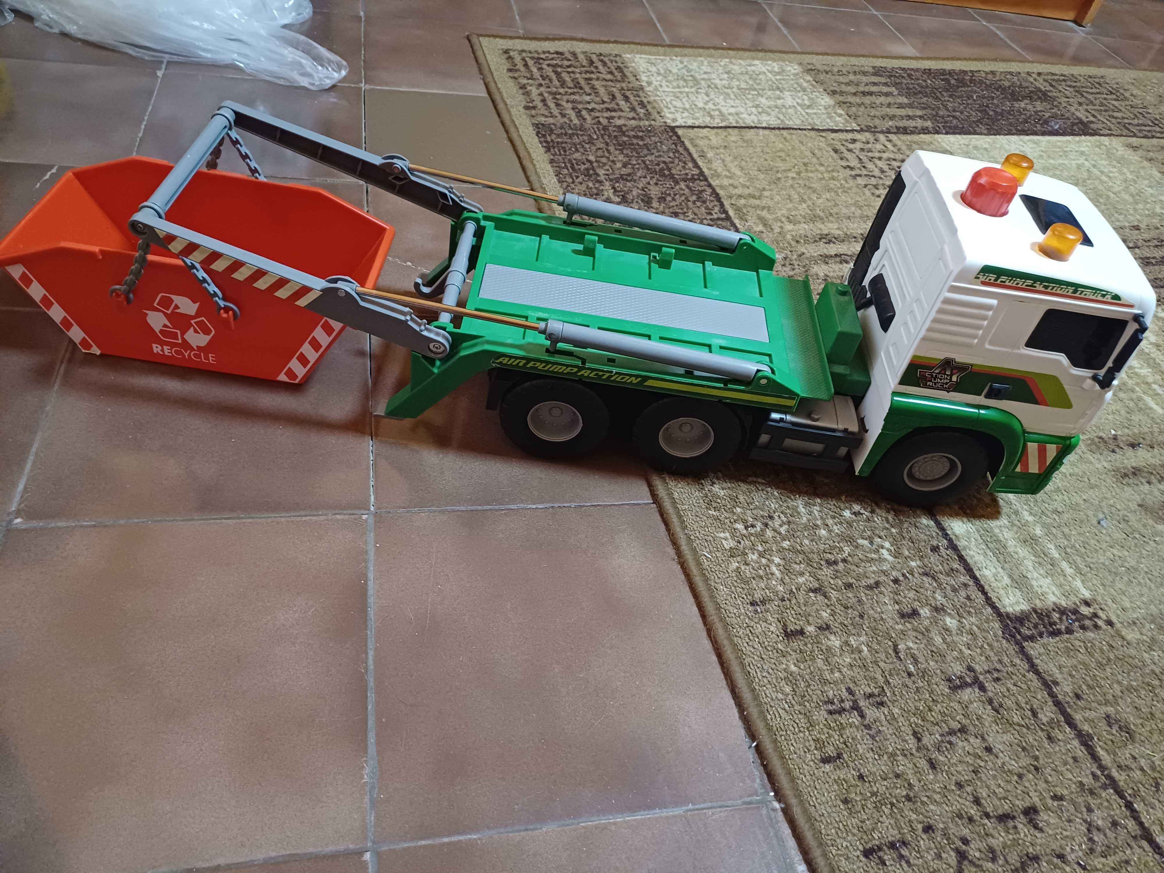 Dickie toys камион за строителни отпадъци