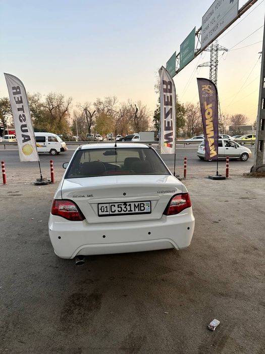 Xolati  zor 2ta eshikda sepilgan ichiga otmagan 5600$ bolishi