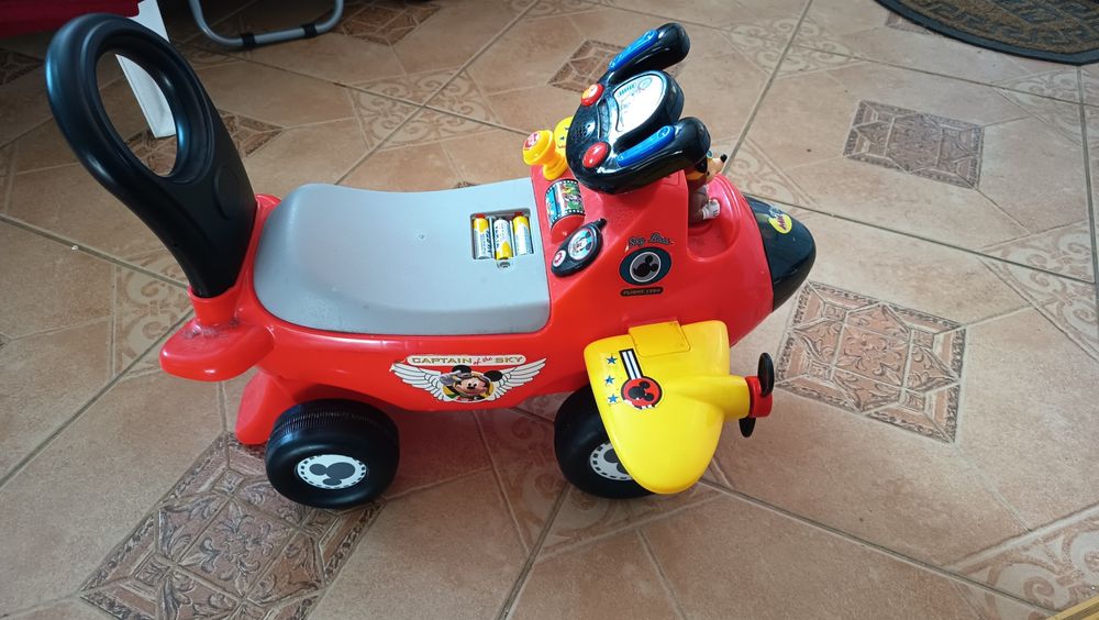 Avion copii  in stare buna