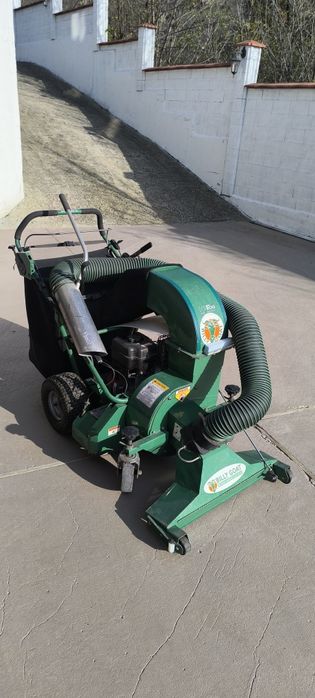 Моторен бензинов листосъбирач Billiy Goat