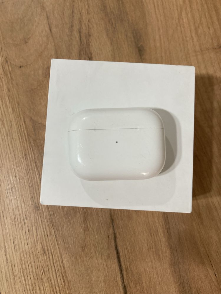 Airpods PRO продается