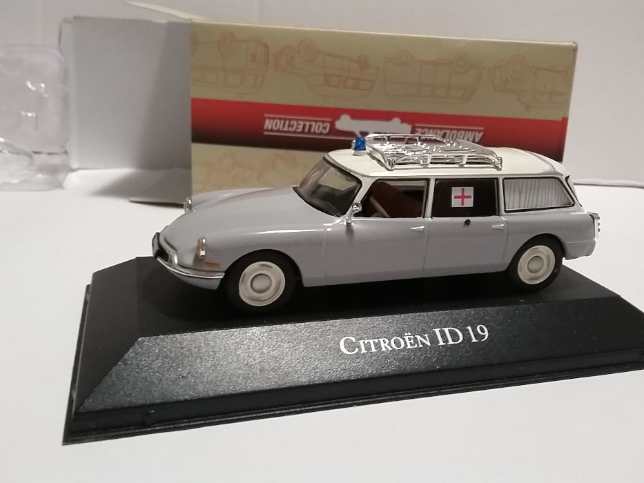 macheta Citroen ID 19 , Citroen 2 CV scara 1/43