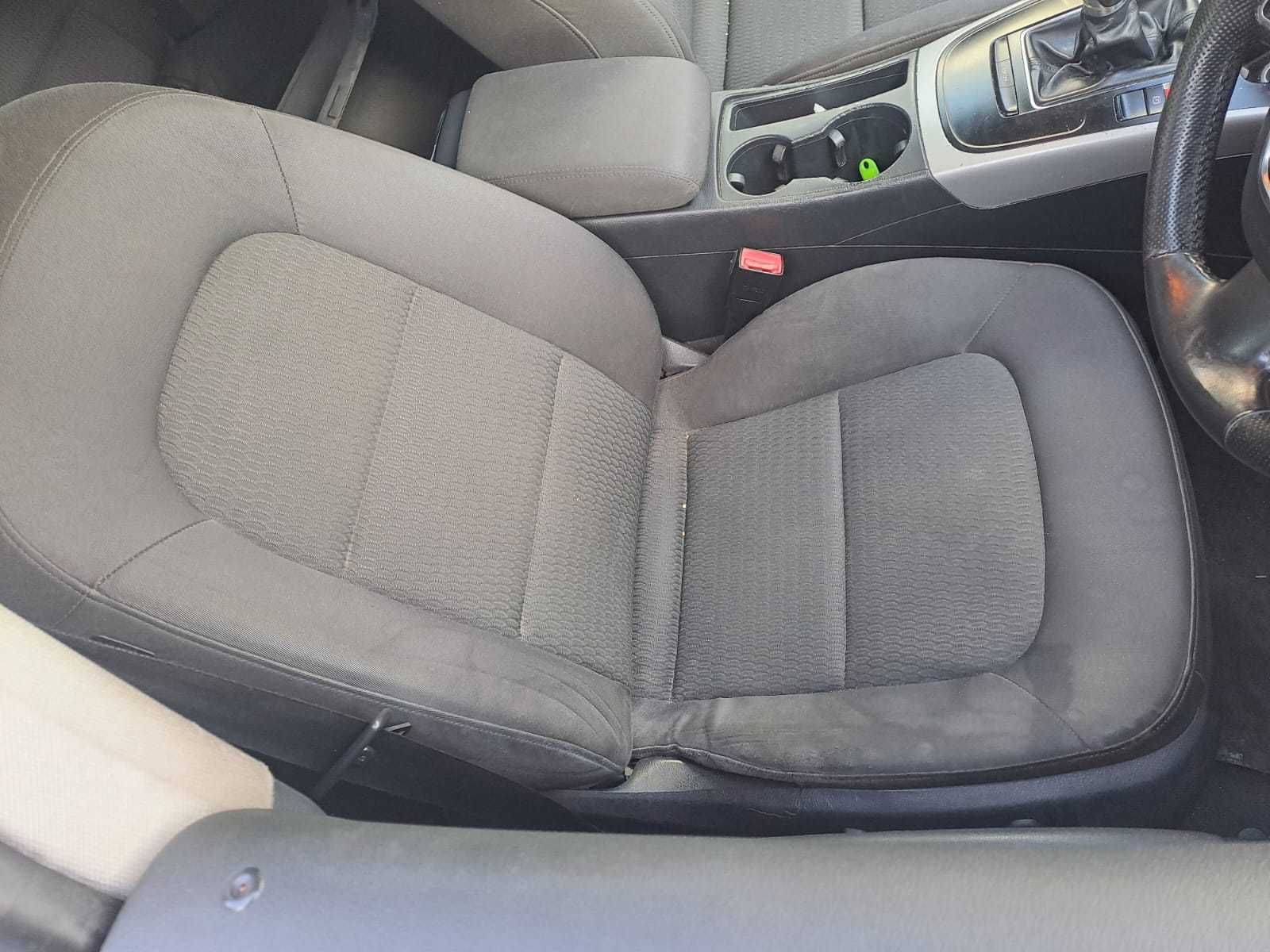 Dezmembrez Audi A5 2.0 TDi 170 cp an 2009 cod motor CAHA