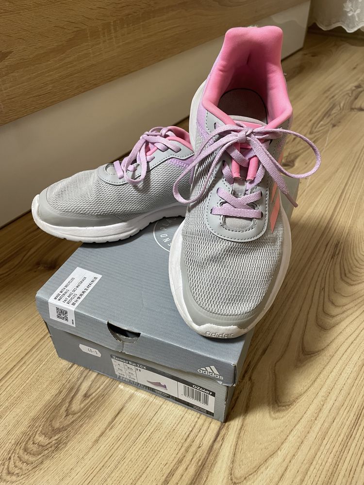 Adidas tensaur run