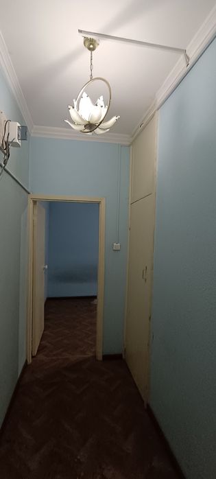 Срочно Сотилади Йул Буйида Чилонзор12 2/1/4 фасад 10метр