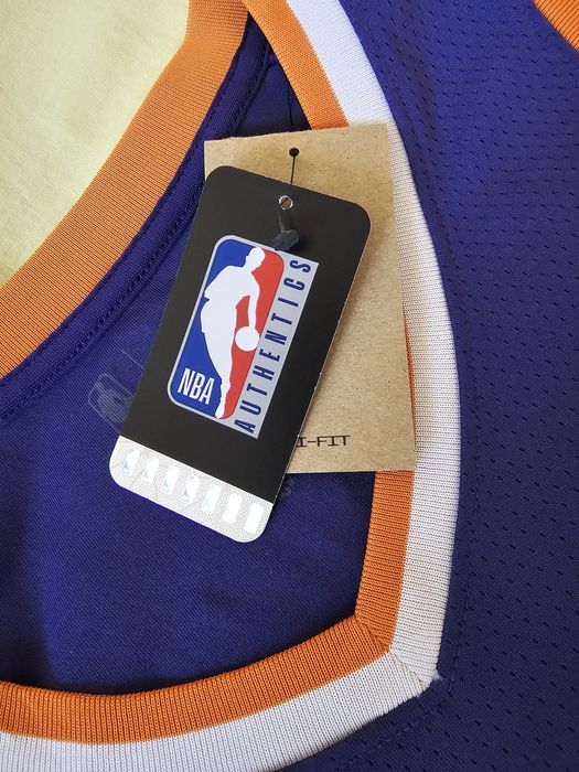 NBA потник на Phoenix Suns