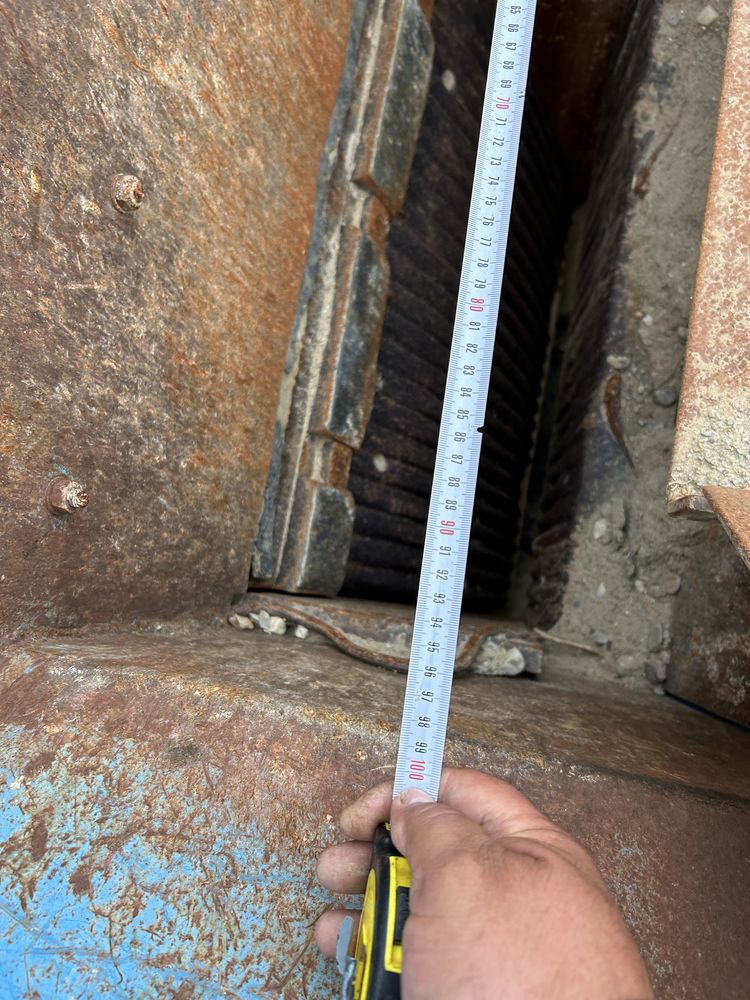 Vand concasor electric cu falci